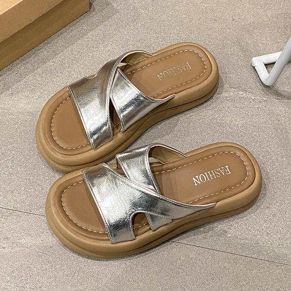 Fashion House Slippers Platform Beach Shoes Luxury Slides Slipers Women Sabot Designer Soft 2025 Casual Fashion Leisure Beach Shoes Woma