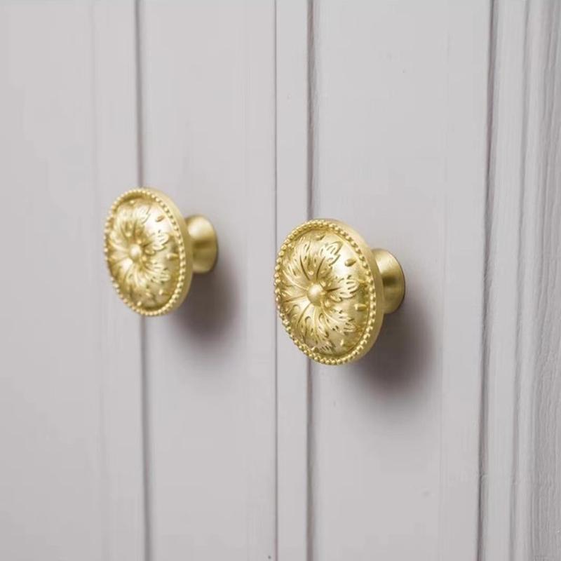 Pure Copper Single Hole Handle: Euro-Nordic Vintage Embossed & French Luxe Gold / Chinese Nordic Round Wardrobe Drawer Pull