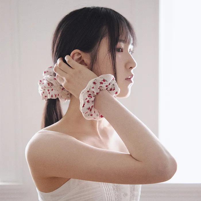 Rose Lace Scrunchie