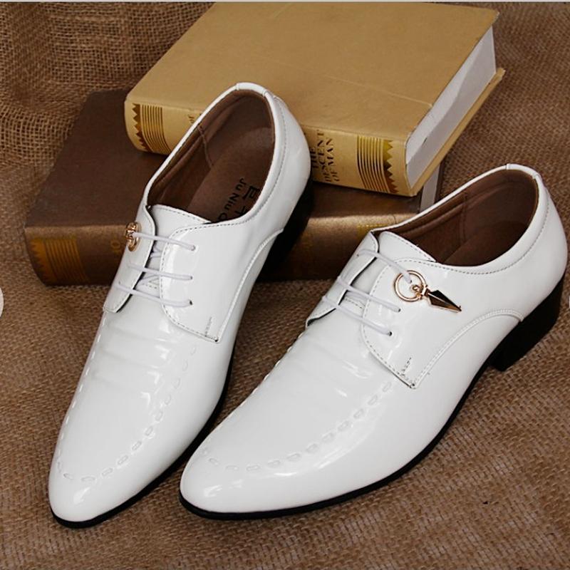 Mode Modische Männer Schuhe Spitz Persönlichkeit Casual Leder Schuh Männer Trendy komfortable Business Leder Schuh Fahren Männer Schuhe
