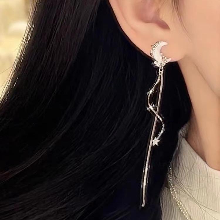 Star And Moon Tassel Earrings Niche Light Luxury Earrings Asymmetrical Unique Design Earrings