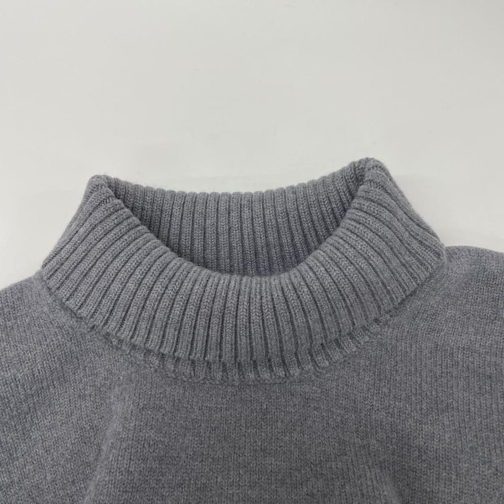 Ami Paris UKS402.018 24AW Grey X Grey Heart Logo Turtleneck Knit Tops L grayUsed