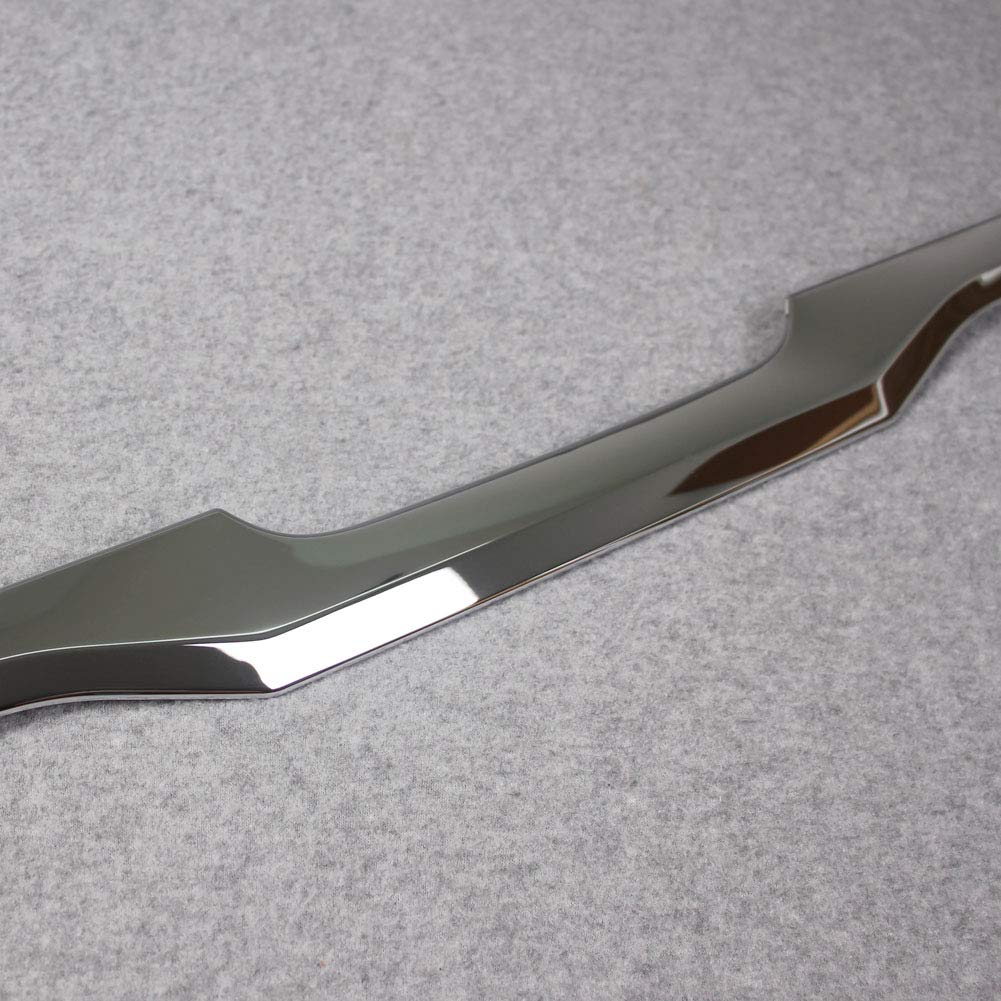 RUIQ Verchromte Heckemblem-Zierleiste für Toyotas neuen Raize Serie 200. Speziell für den Toyota RAIZE entwickelt.