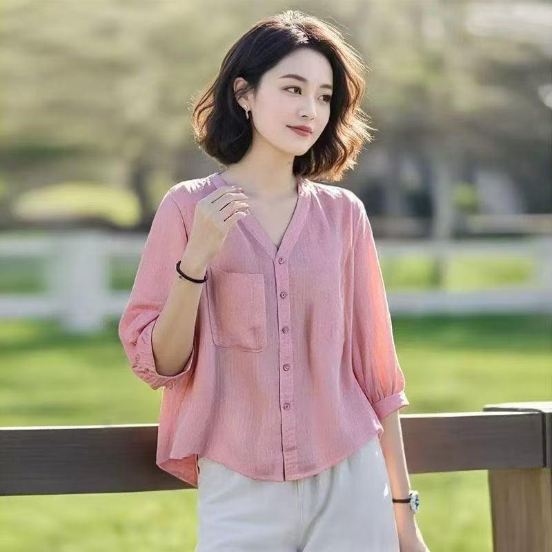 2026 Summer Fashion Slimming Collar Shirt with Flattering Five-Point Sleeves for Women