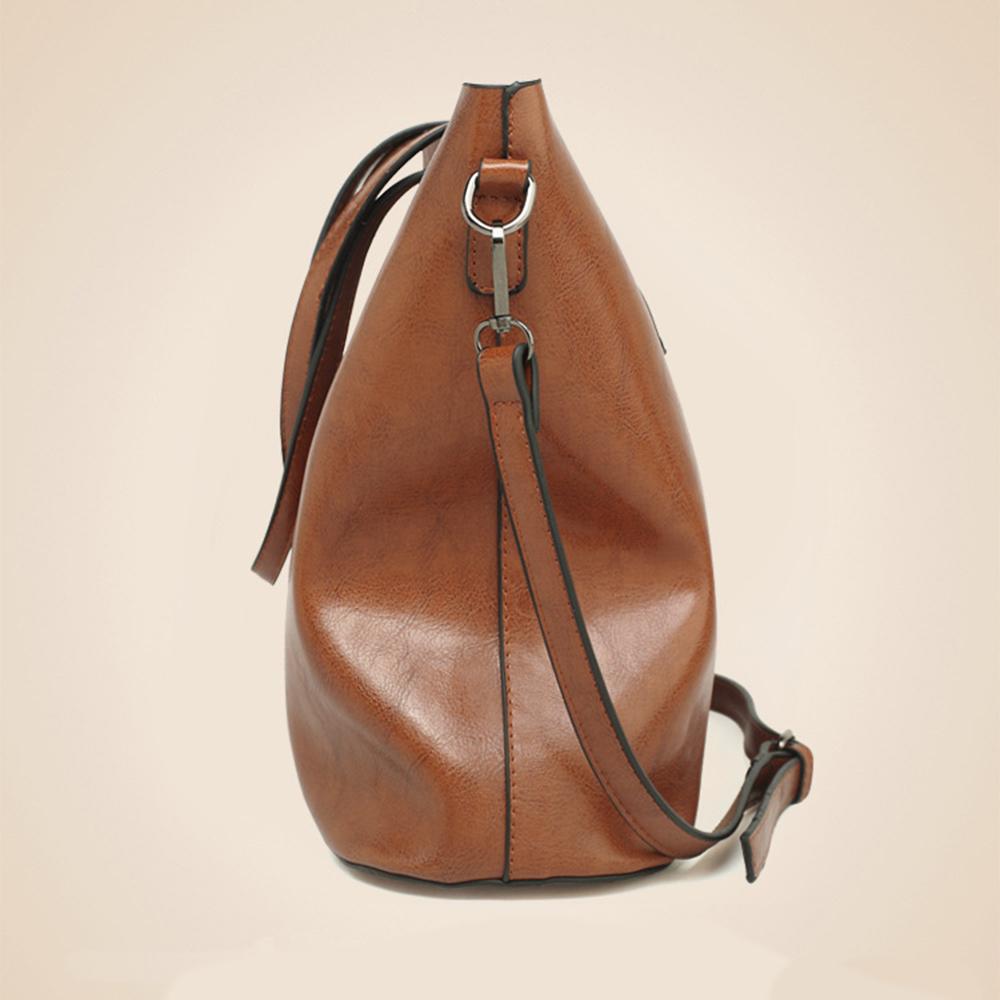 Women's Shoulder Bag Fashion Oil Wax Leather Diagonal Large Capacity Tote Bag