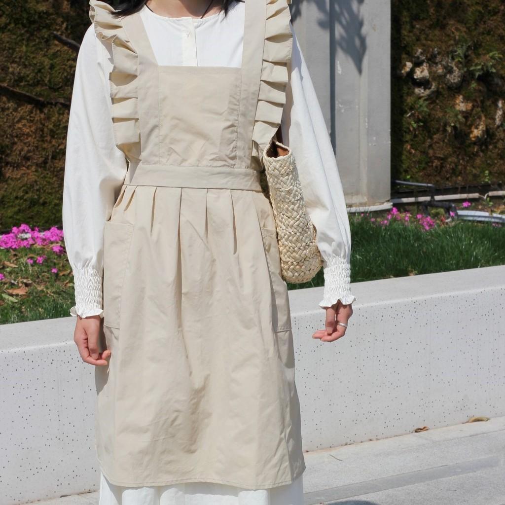 Waterproof Sleeveless Apron For Kitchen And Art With Ruffled Style Crossback
