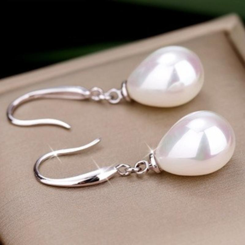Fashionable and Minimalist Teardrop Shaped Imitation Pearl Earrings, Women's Elegant Temperament Holiday Accessories Gifts