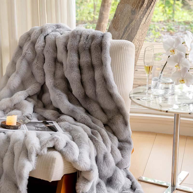 

Роскошное Премиальное Одеяло из Имитации Кроличьего Меха Двустороннее Плюшевое Утолщенное Многофункциональное Одеяло для Кондиционирования Воздуха Одеяло для Сна 180 * 200cm