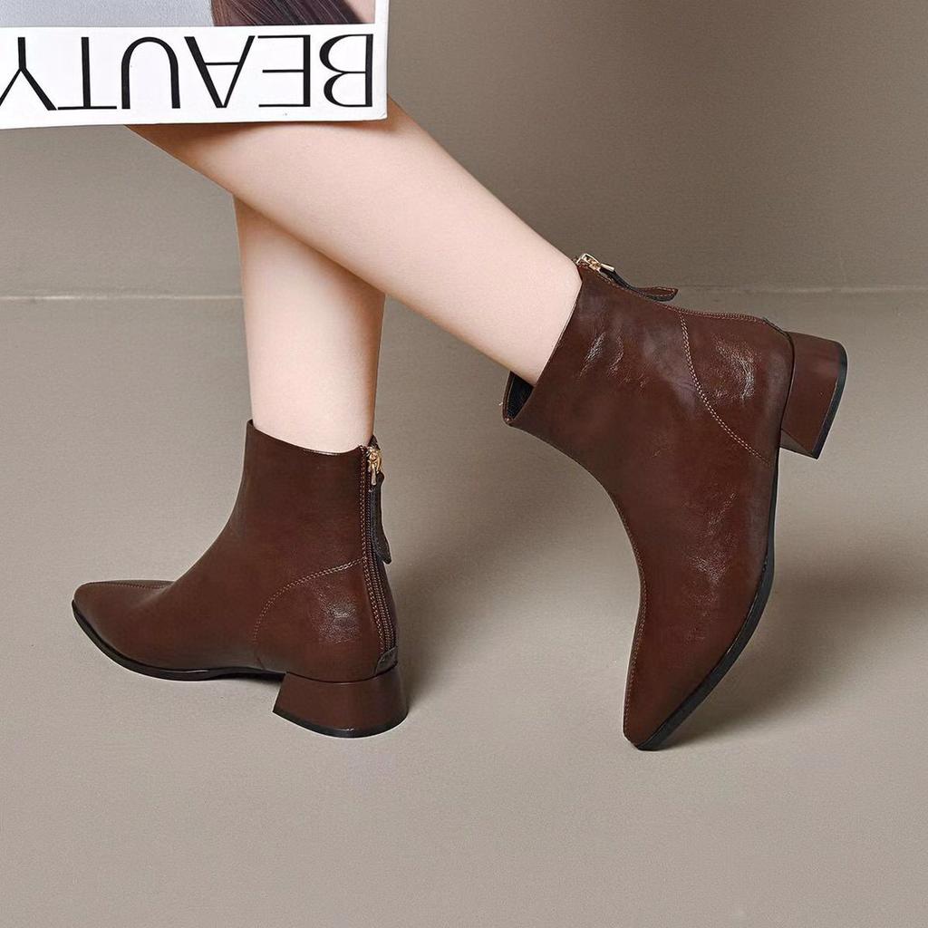 Pointed Low-heeled Short Boots for Women's New British Simple Temperament Rear Zipper Leather Boots Flat Bottom