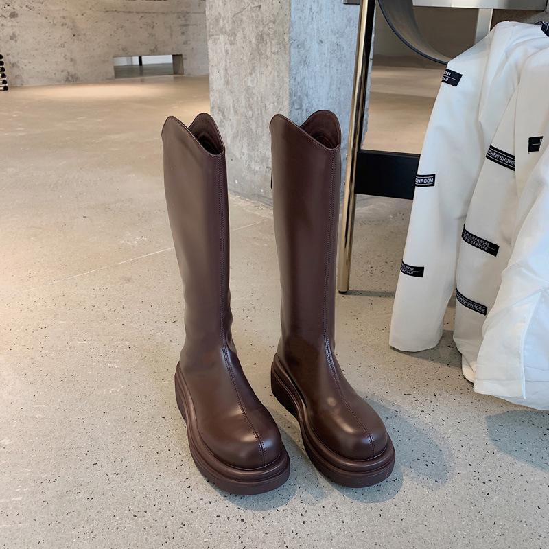 

Мартинсы на толстой подошве женские осенне-зимние ботфорты с круглым носком, высоким голенищем, универсальные, с задней молнией, тонкие ботинки 39 коричневый