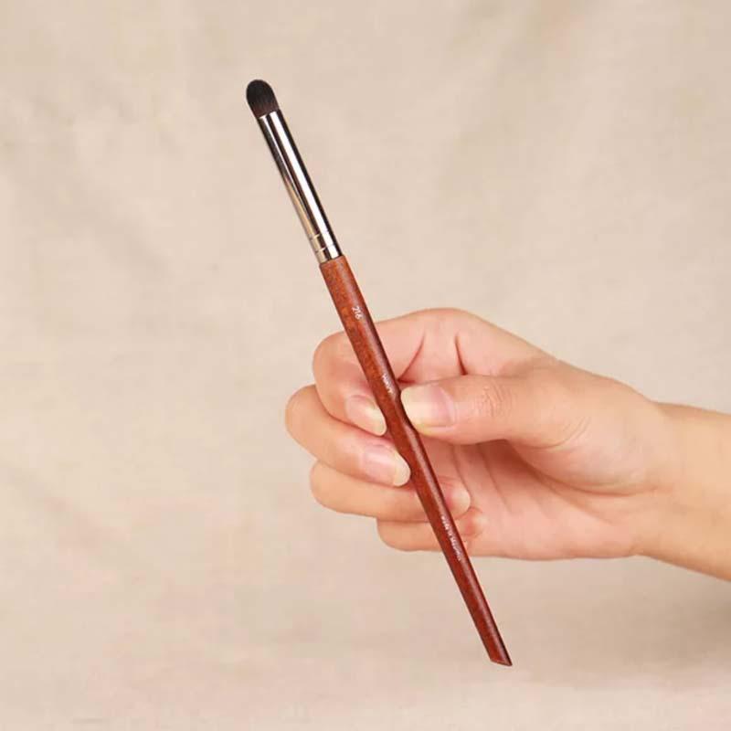 Soft Bristle Professional Makeup Brush Set: Blush, Eyeshadow, Powder & Single Piece Brush.