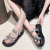 2025 Sommer neue weiche Sohle Schmetterling Mode leuchtender Diamant zwei Tragevarianten offene Zehenpartie leichte Damen Freizeit Zehen bedeckende coole Slipper Damen