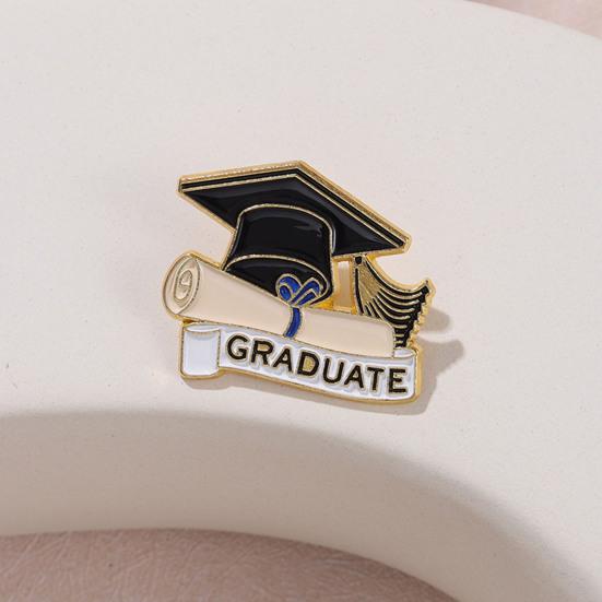 Graduation Brooch Bachelor Hat Shape Graduation Photos Pin Finishing Touch Suit Lapel Badge Graduation Season Accessory