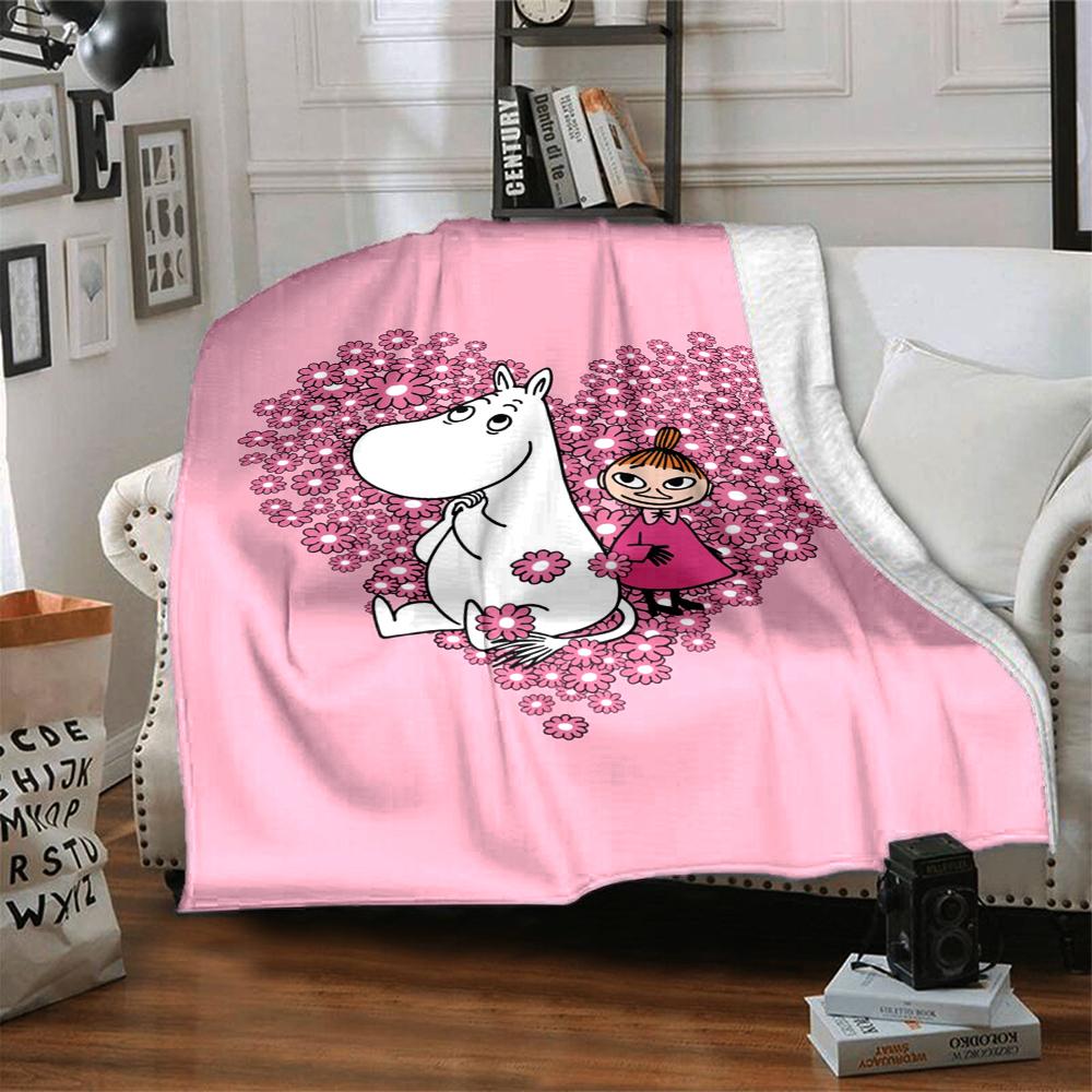Moomin Temalı Baskılı Battaniye - Kanepe, Yatak, Seyahat ve Dış Mekan Kullanımı İçin Mükemmel | Makinede Yıkanabilir, Rahat ve Dayanıklı.