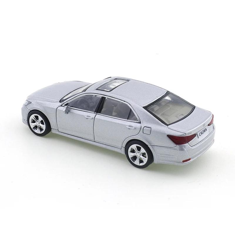 XCARTOYS 1/64 TOYOTA Crown Gen.14 (CHINA) Car Alloy Toys Motor Vehicle Diecast Metal Model Kids Xmas Gift Toys for Boys