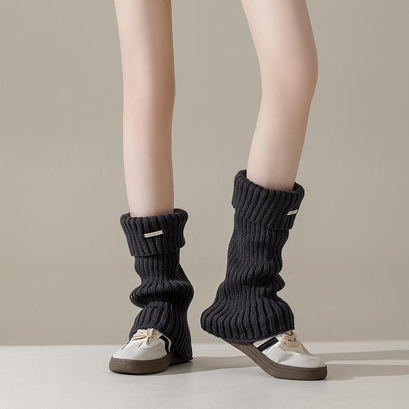 Gray Knitted Split Socks - Thick Ribbed Stripes, Calf-Length, Cozy Autumn/Winter Style, Loose Fit, Trendy Pile Socks