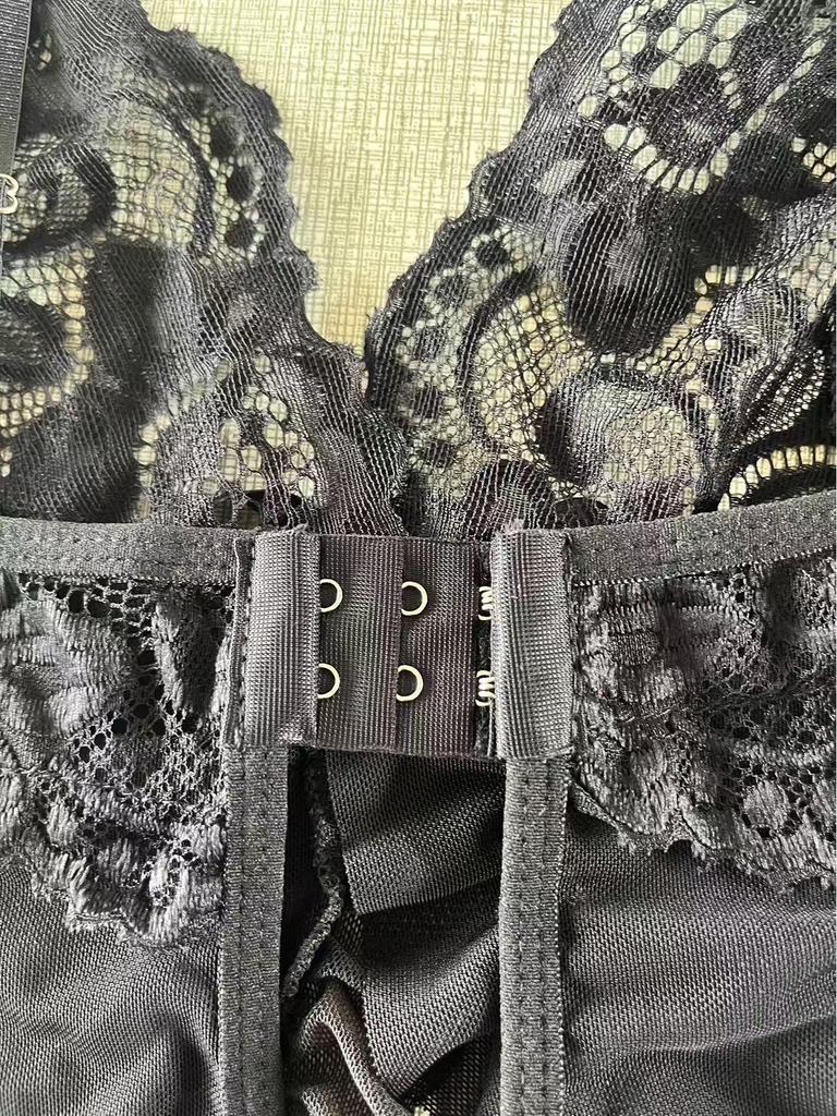 Sexy V-Neck Lace Pajama Set - Multicolor Women's Lingerie