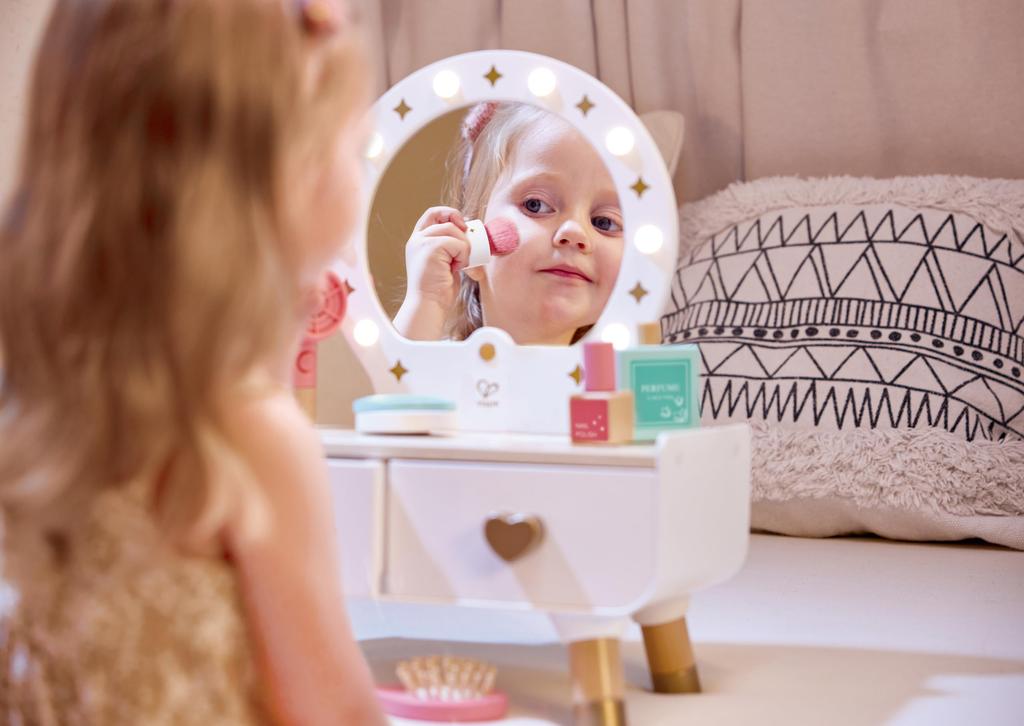 Hape Pretend Play Cosmetics Dresser E3219 (Hape) &