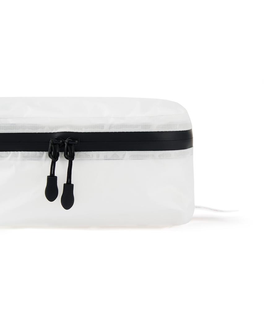 Elbiv Off-White Daily Pouch (S)