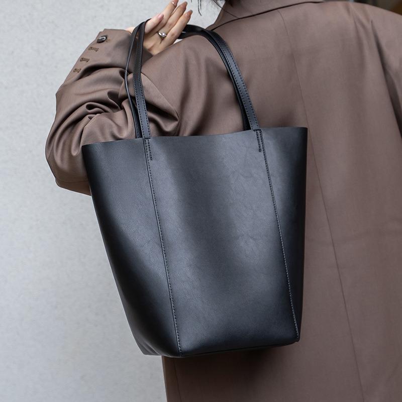 Leather Women's Bags, Light Luxury Niche Bucket Bags, New Tote Bags, Large-capacity Women's Versatile Commuter Shoulder Bags