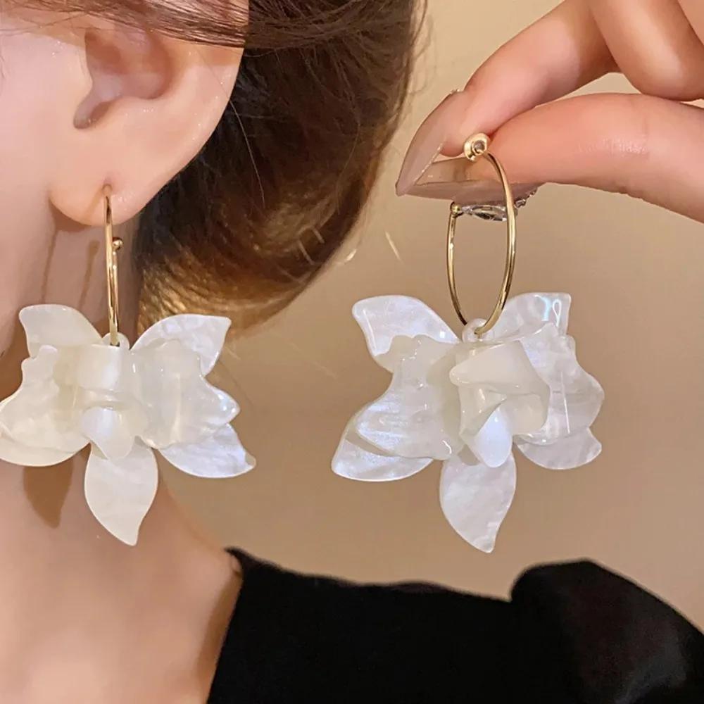 Hoop Resin Flower Earrings for Women Temperament Ear Hook Artistic Temperament Light Luxury Fairycore Jewelry