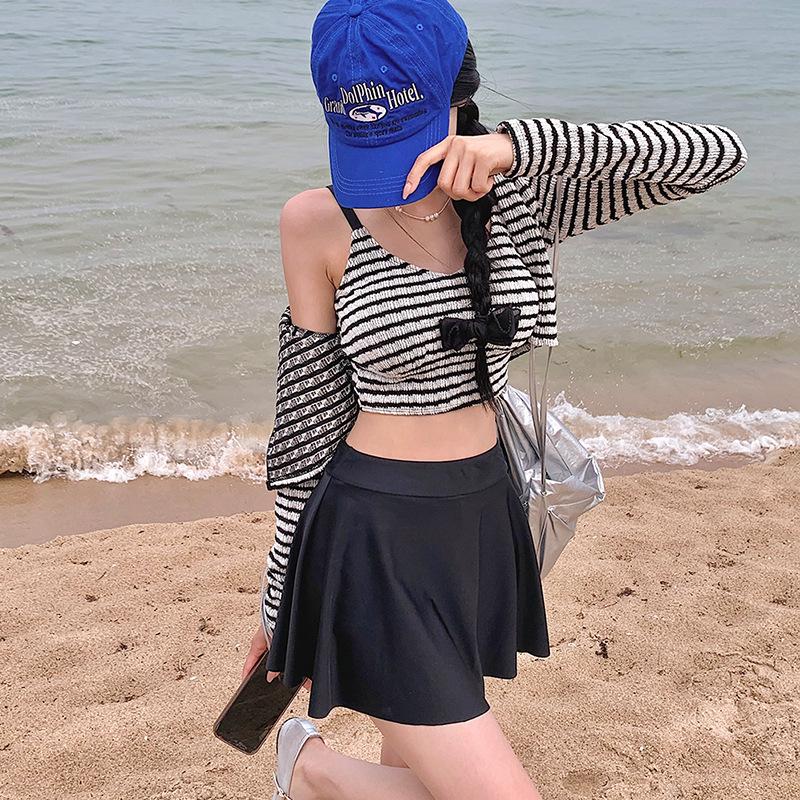 

Korean Retro Sports Style Women s Four-Piece Swimsuit Set M