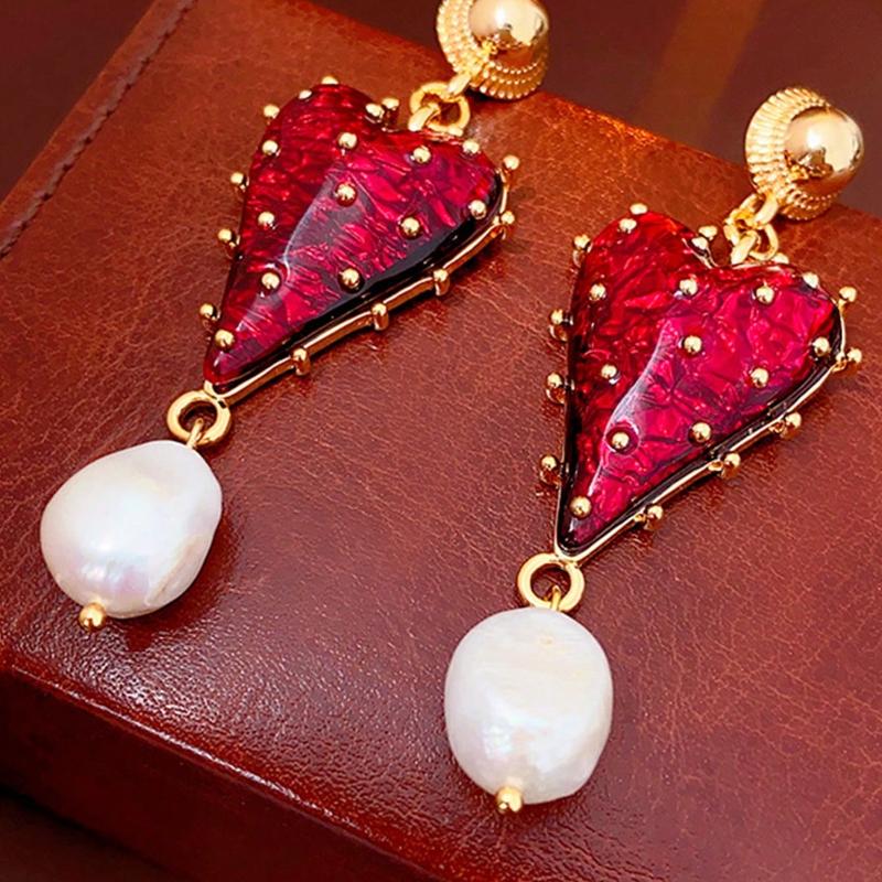 1 Pair Vintage Elegant Heart-Shaped Pearl Earrings, Luxury Gift for Valentine's Day, Christmas, Suitable for Women's Daily Wear and Gatherings
