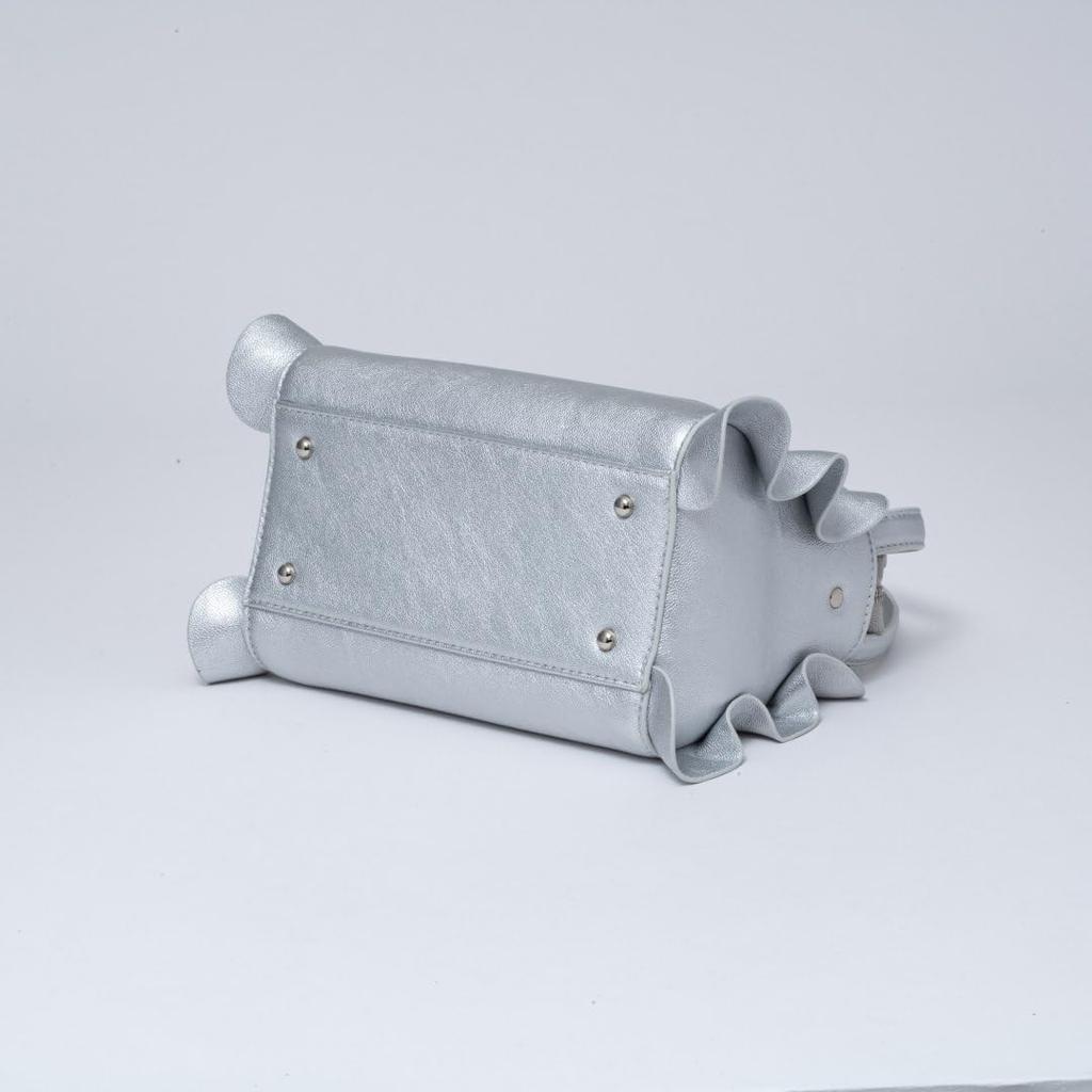 Jill Stuart Ruffled Shoulder Bag with Silver Women's Padlock, (JSLH5DS1)