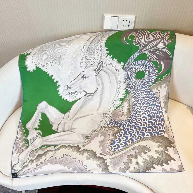 NINA SOLOR Double-Sided Silk Scarf