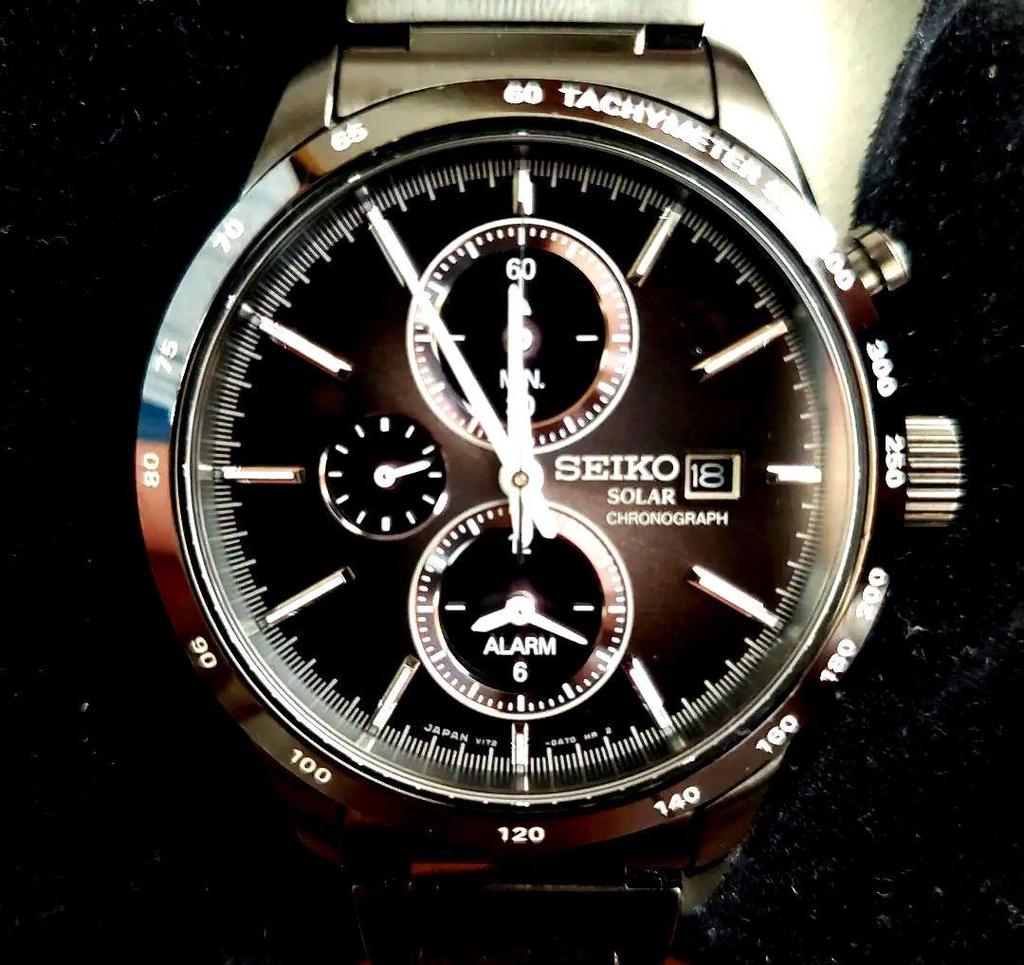 [USED] SEIKO Solar Chronograph Watch