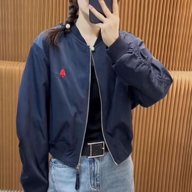 Women's 2025 Korean Style Red Baseball Jacket Coat - Fashionable, Casual, Age-Reducing, Loose Fit for Spring and Autumn.