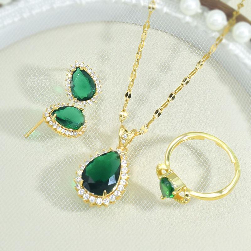 Titanium Steel Water Drop Necklace Women'S Light Luxury Retro Versatile Inlaid Green Crystal Zircon Pendant Collarbone Chain