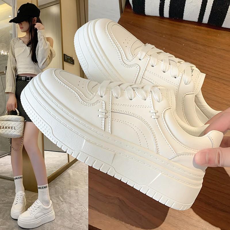 2025 small thick-soled heightening little white shoes women's new spring and summer casual versatile Korean sports round head board shoes