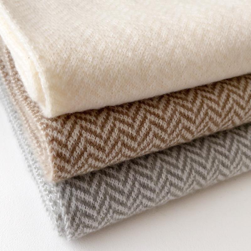 Winter Korean monochrome wheat pattern small fresh labeling knitted wool student warm scarf men and women