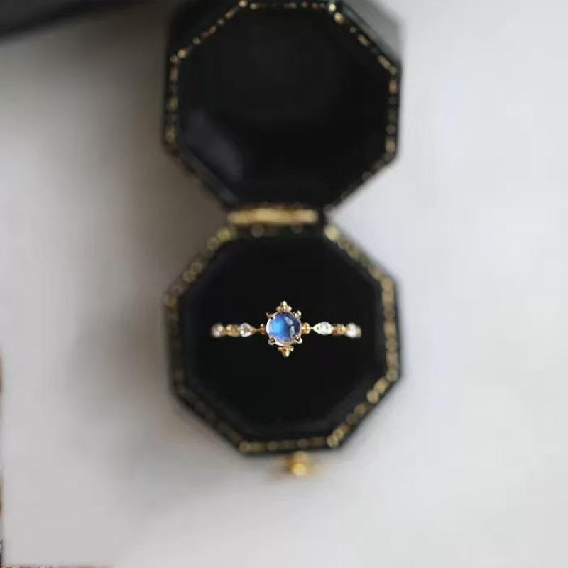 Fashion Moonstone Ring - Elegant and Luxurious Small-Scale Design with Exquisite Style - Open Style Finger Ring