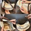 Fashionable and Versatile Dumpling Bag New Crossbody Bag Women's Bag High-end Niche Shoulder Bag