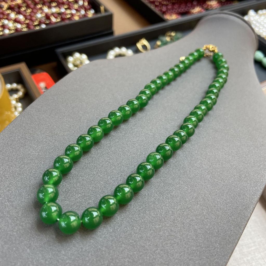 Star Same Retro Natural Emerald 8M Round Bead Necklace Natural Texture Green Glazed Necklace Classical Elegance