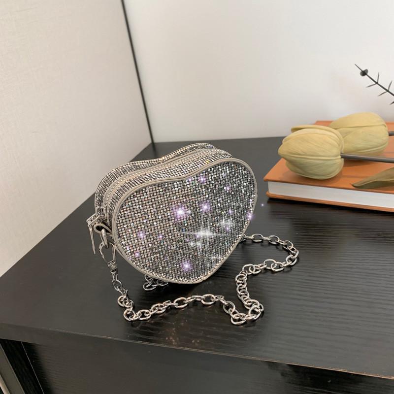 

Trendy Mini Heart Shaped Bag For Kids And Adults With Sparkling Rhinestones срібний