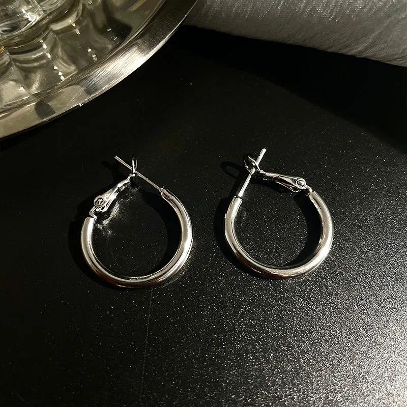 925 Silver Geometric Circle Stud Earrings for Women - Minimalist, High-End Design
