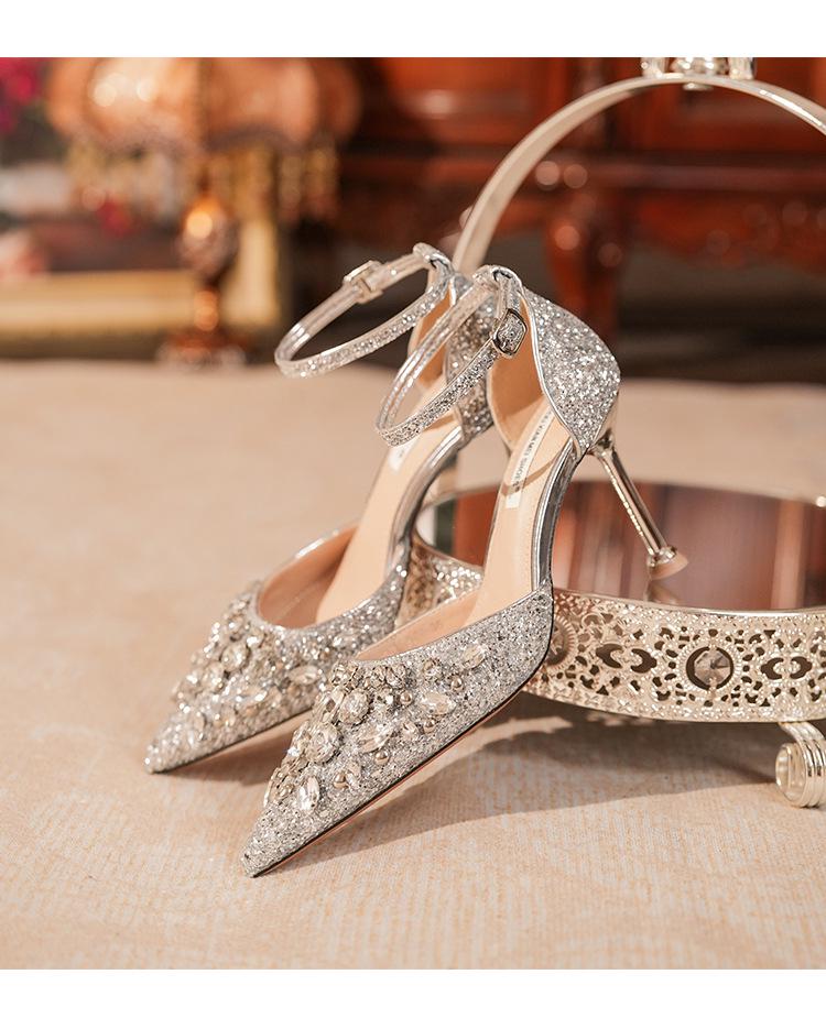 Élégants Talons Hauts à Paillettes avec Une Bride en Strass – Parfaits pour les Mariages et les Banquets