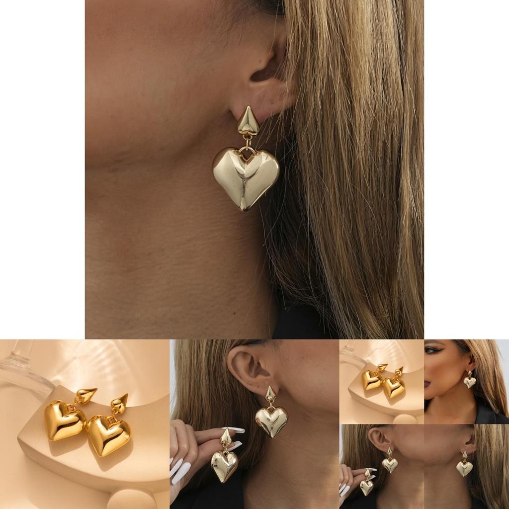 Trendy Heart-shaped Stud Earrings Gold Plated Zinc Alloy 2023 Winter Fashion