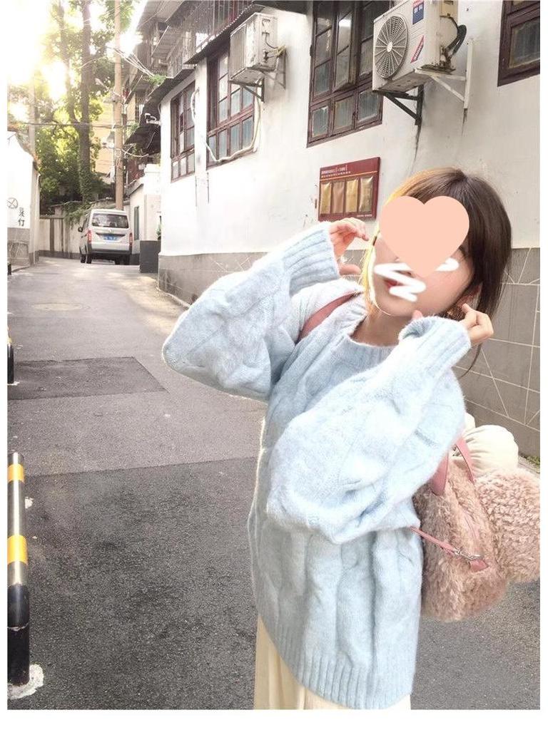 Women's Cozy Blue Sweater - Oversized Knit Pullover for Autumn and Spring