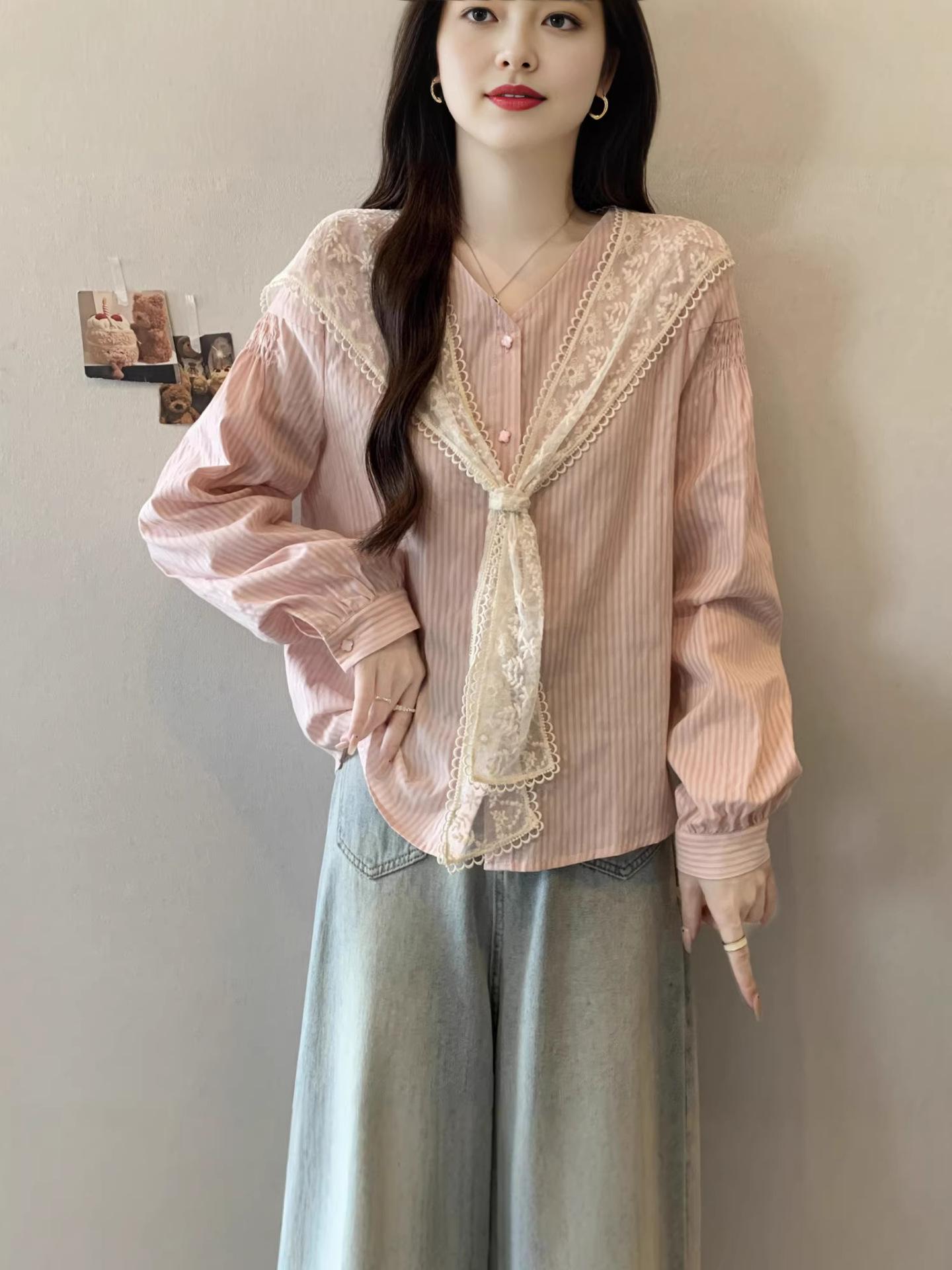 2026 Spring Plus Size Pink Striped V-Neck Top with Lace Shawl M