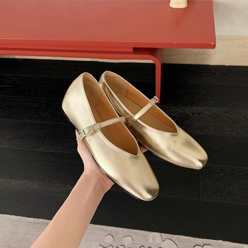 Spot second hair~ Grape mother French gentle word with bag head shallow mouth inner height increase silver Mary Jane single shoe women