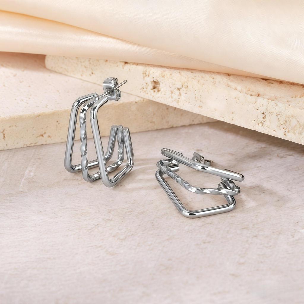 European & American Retro Geometric Hoop Earrings in Titanium Steel with 18K Texture - High-End Niche Design, Trendy Style for Women