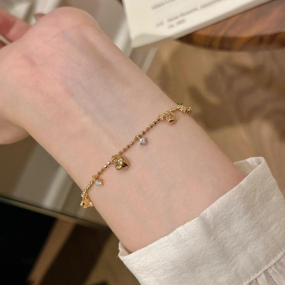 Zinc Zinc Alloy Gold Bracelet Bead Charm Hand Chain Exquisite Heart Bracelet Women