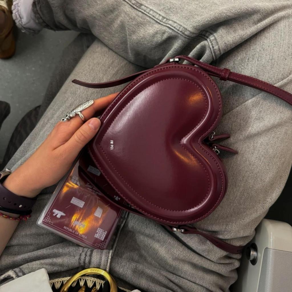 Borsa a tracolla a forma di cuore 3D, Portamonete chic, dolce e cool a spalla singola, Borsa a mano geometrica di tendenza da donna