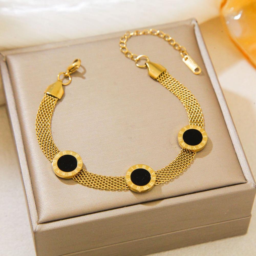 New Four-leaf Clover Bracelet Mesh Watch Bracelet Light Luxury Titanium Steel Watch Strap Chain Jewelry