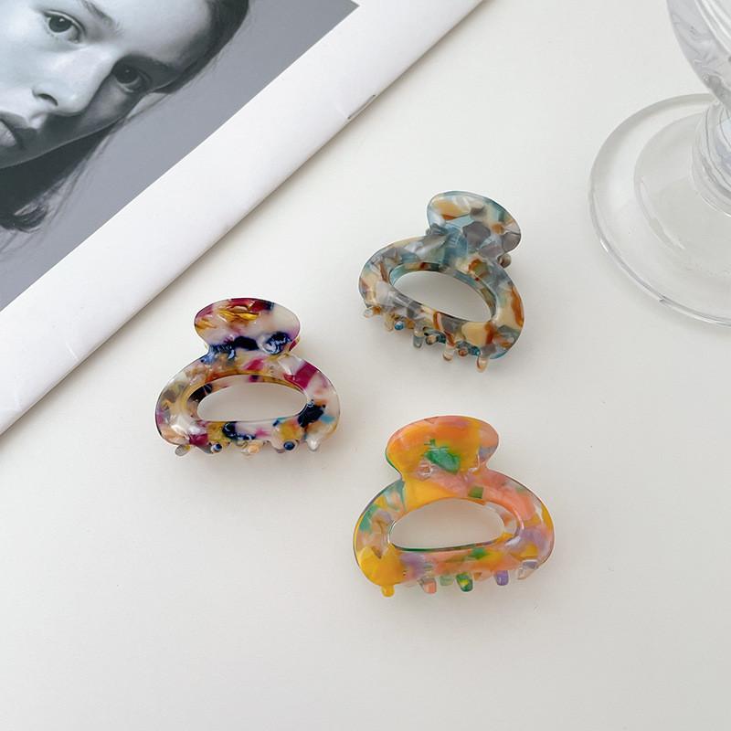 Chic Acetate Hair Grips In Unique Designs Perfect For Casual Styles And Fashionable Looks