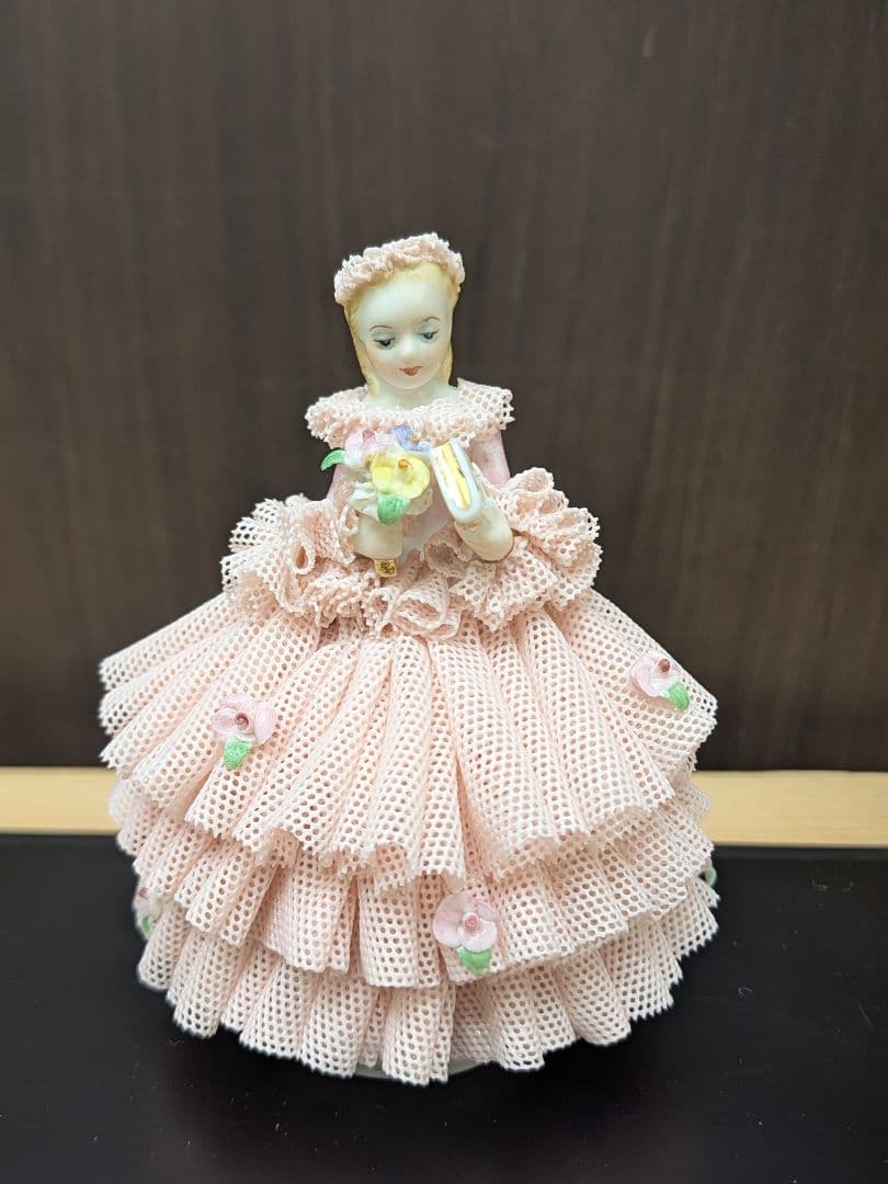 

[USED] Irish Dresden Mariko Ireland Lace Doll Ceramic Doll